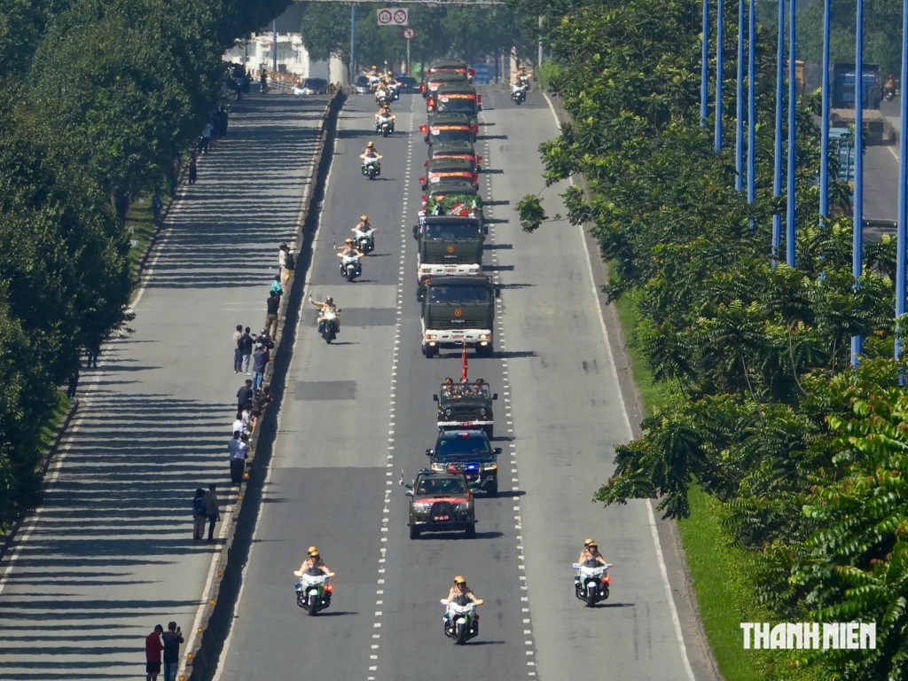 731-hai-cot-liet-si-duoc-tro-ve-noi-an-nghi-hanh-trinh-tri-an_nguoiphattu_com0 a (6).jpg